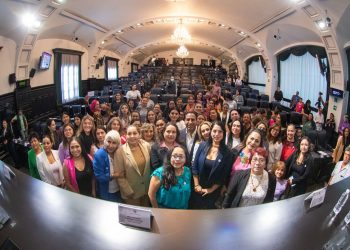 Imposible el desarrollo del país sin las mujeres, afirma Eduardo Ramírez, presidente de la Jucopo