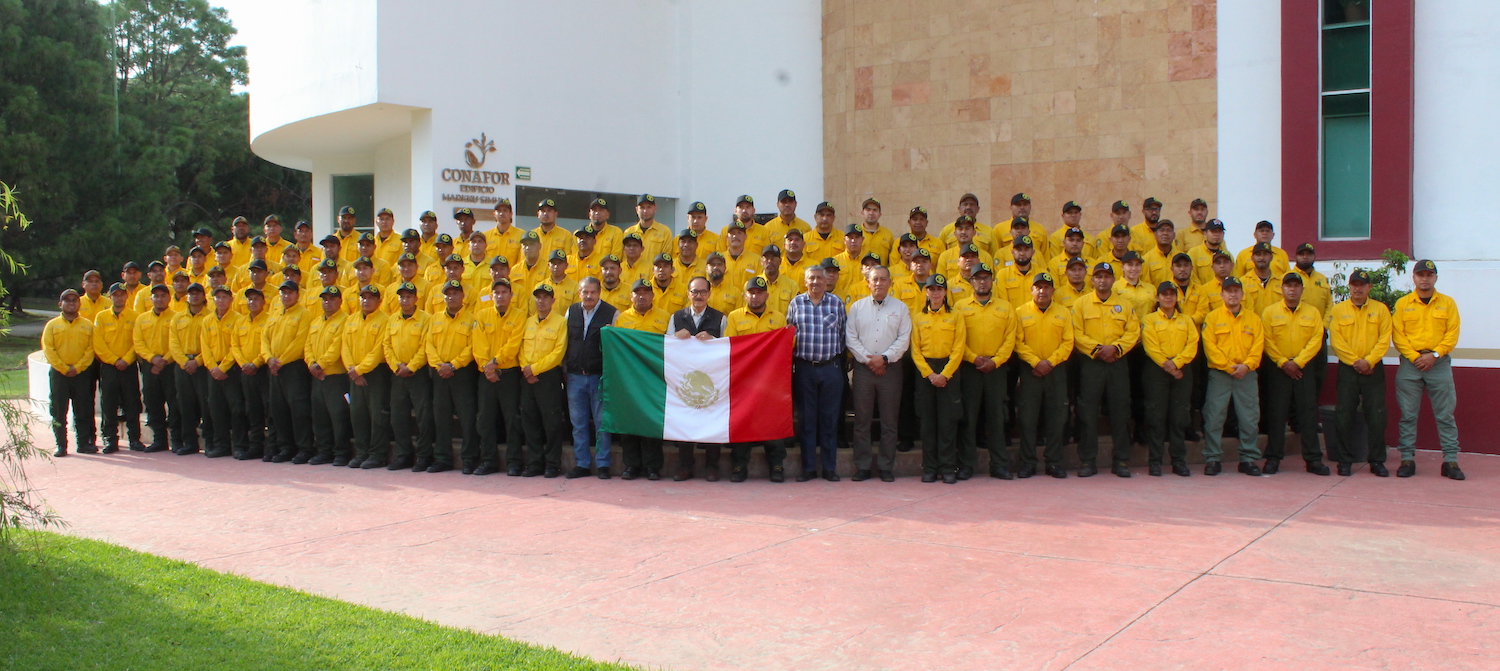 Mexico sends new contingent to Canada