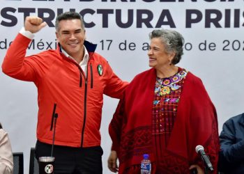 Respalda cúpula priista a Beatriz Paredes para encabezar Frente Amplio por México