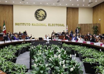 Aprueba INE lineamientos aplicables a radio y TV para proceso electoral