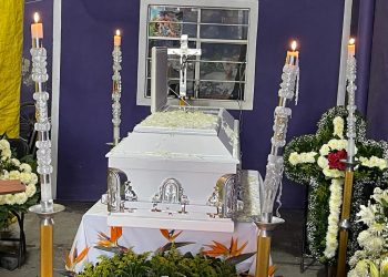 Katya Irene ya está en su casa para despedirse de su familia