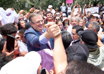 Ebrard agradece a Monreal por ceder su casa encuestadora