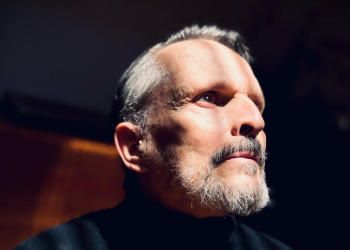 Miguel Bosé acude a la Fiscalía capitalina a denunciar robo