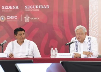 López Obrador evalúa apoyos a afectados por Huracán Agatha en Oaxaca