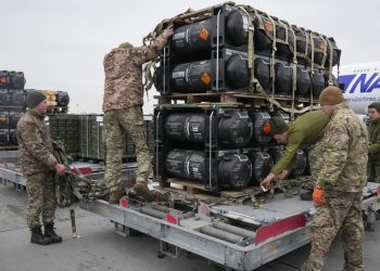 EU envía otros 200 millones de dólares en armamento para Ucrania