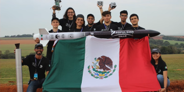 Estudiantes de la UNAM construyen cohetes con tecnología 100% mexicana