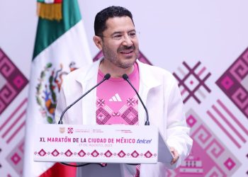 Todo listo para el Maratón de la CDMX 2023, participarán 30 mil corredores y corredoras: Martí Batres