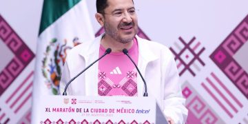 Todo listo para el Maratón de la CDMX 2023, participarán 30 mil corredores y corredoras: Martí Batres