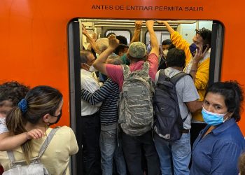 Viernes de caos en el Metro de la CDMX