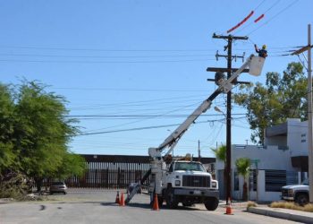 Exigen agricultores de Chihuahua en el Congreso que la CFE ponga fin a los cortes y variaciones de voltaje