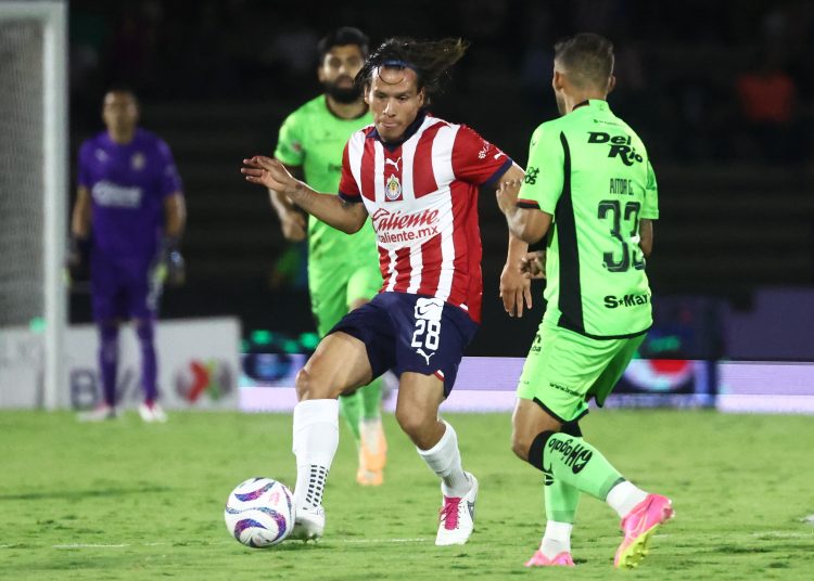 Foto: Twitter @Chivas