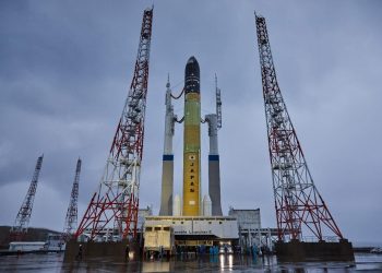 Japón cancela lanzamiento de una nueva sonda lunar y satélite de rayos X por mal tiempo
