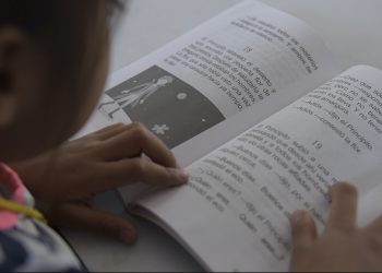 ¿Tienes más de 50 y quieres contar cuentos? La UNAM tiene un programa para ti