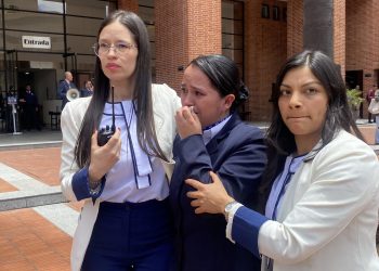 Un muerto y daños tras fuerte temblor en Colombia