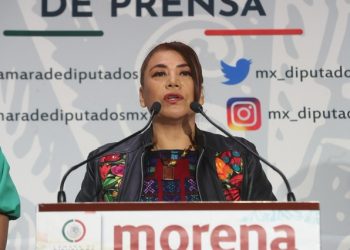 En los libros de texto gratuitos encontré obscurantismo, no cumplen con las reglas legales: Ramos