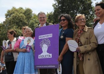 ¿En qué consiste el Pasaporte Violeta propuesto por Marcelo Ebrard?