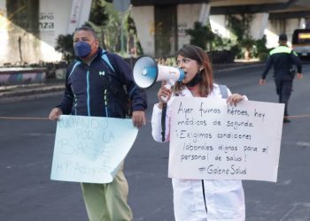 ¿Sabes por qué se manifiestan médicos y enfermeros en la CDMX? Un integrante del movimiento nos explica