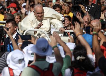 Esta cifra de personas reunió el Papa en su primer baño de masas en Portugal