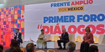 ¿Qué pasó en el primer Foro de Debate entre aspirantes presidenciales de oposición?