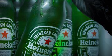 Heineken abandona definitivamente Rusia 