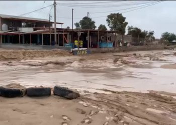 Hilary sigue generando lluvias, inundaciones y destrozos en noroeste de Sonora