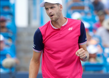 Hurkacz espera a Alcaraz o Purcell en semifinales