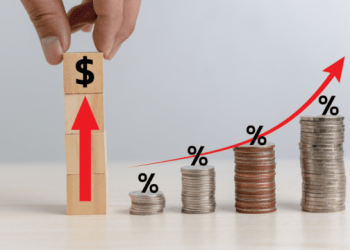 México va a empezar a recortar la tasa de interés antes de que termine el año: Moody’s Analytics