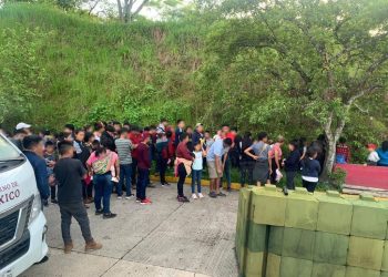 Autoridades interceptan a 126 migrantes centroamericanos