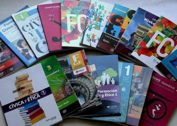 Esto dijeron senadores del PAN sobre los nuevos libros de texto