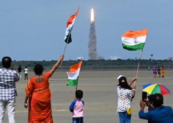 Misión a la Luna de la India comienza alunizaje
