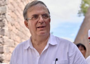 Marcelo Ebrard llama a pensar bien el voto a ocho días de la encuesta de Morena