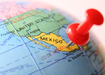 S&P advierte retos estructurales para el Nearshoring para México