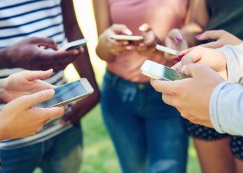 ¿Cuáles fueron los resultados de la encuesta Percepciones e imaginarios sobre la juventud?