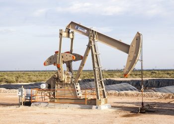 El petróleo de Texas abre con bajada de 0,12%