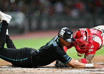 Saraperos derrota 6 a 3 a Diablos a domicilio y amarra pase a PlayOffs