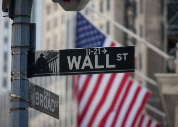 Wall Street abre en rojo