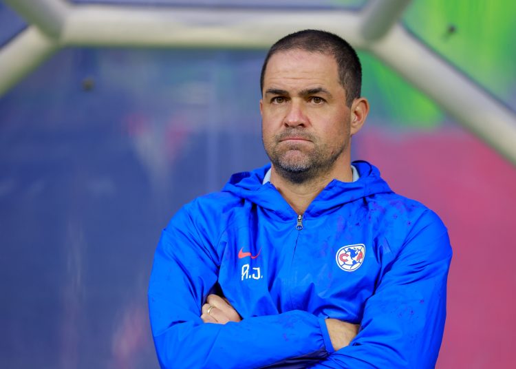 Andre Soares Jardine head coach of America during the game Cruz Azul vs America, corresponding to Round 07 of the Torneo Apertura 2023 of the Liga BBVA MX, at Azteca Stadium, on September 02, 2023.
Andre Soares Jardine Director Tecnico de America durante el partido Cruz Azul vs America, correspondiente a la Jornada 07 del Torneo Apertura 2023 de la Liga BBVA MX, en el Estadio Azteca, el 02 de Septiembre de 2023.