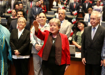 Alicia Bárcena rindió protesta en el Senado como titular de la SRE