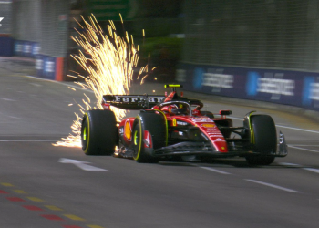 Ferrari lidera los primeros entrenamientos libres en Singapur