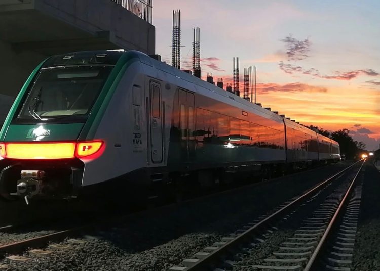 FOTO TREN MAYA