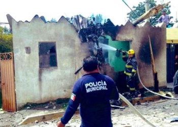Aeronave se desploma en Puebla; hay 3 muertos