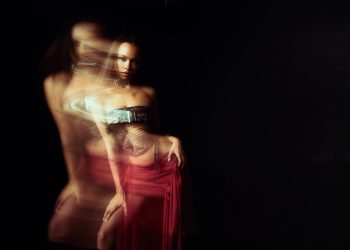 TSHA se une a Ellie Goulding y Gregory Porter para el lanzamiento de “Somebody”