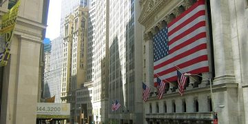 Wall Street abre en verde y el Dow Jones sube un 0,17 %