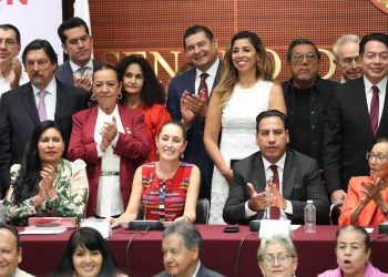 Desaires marcelistas a Sheinbaum en reunión con senadores de Morena y aliados