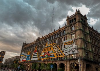 ¡Es hoy, es hoy! Será encendido el alumbrado en el Zócalo capitalino