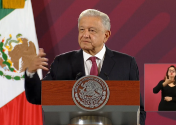 “Yo apoyo a Claudia Sheinbaum y le voy a entregar el bastón de mando”: López Obrador