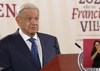 López Obrador insiste en que el Ejército entregó toda la información sobre Ayotzinapa