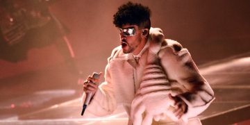 Bad Bunny presentará un estreno mundial en los Premios Billboard de la Música Latina