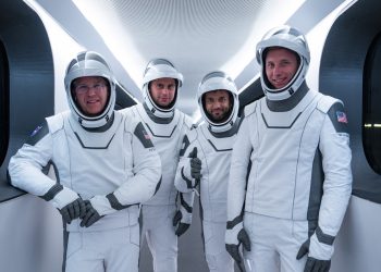 Tripulantes de la misión Crew-6 emprenden su viaje de regreso a la Tierra