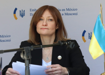 No entendemos por qué el presidente López Obrador invitó al ejército ruso a desfilar cuando ese país está destruyendo la independencia de otro: Oksana Dramaretska, embajadora de Ucrania en México